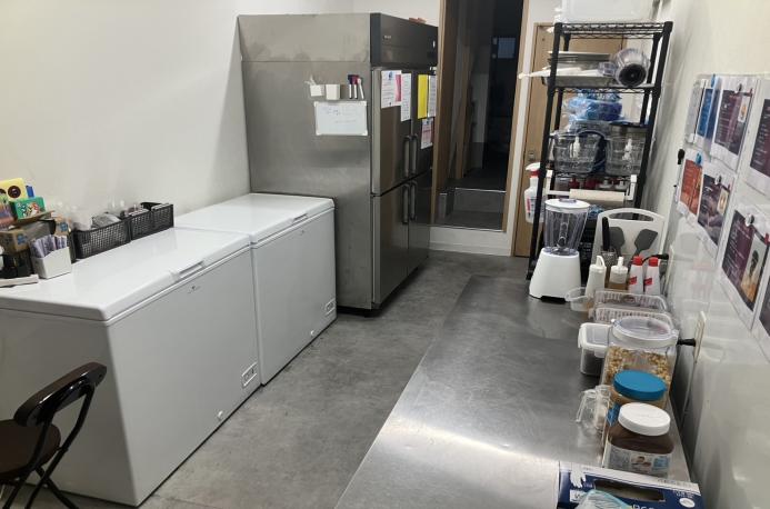 【大田区】大森駅6分／大森商店街沿い／内装美麗／出店業態ご相談可／旧スイーツ店居抜き物件／約11.21坪